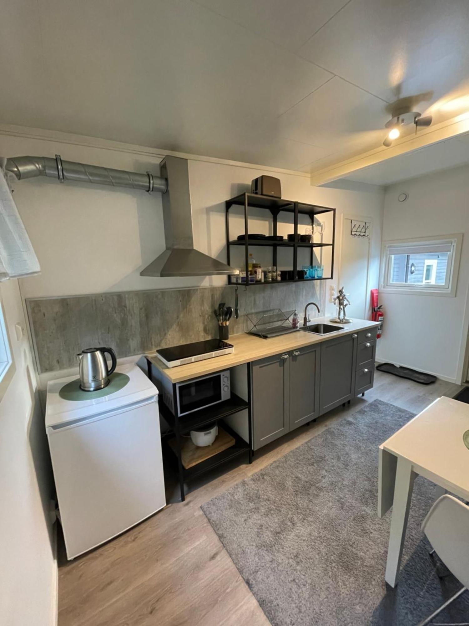 Small Cozy Apartment Тромсё Экстерьер фото